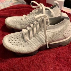 White VamporMax size 6